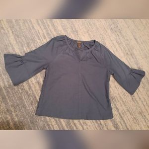 ❤Bit & Bridle ruffled sleeve blouse